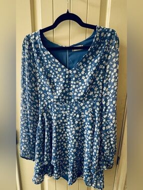 Altar'd State Blue & White Floral V-Neck Long Sleeve Romper